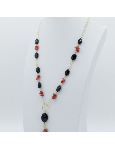 Egle Gioielli | Collana in argento 925‰ dorato con Agata nera e corallo | C 70 CL